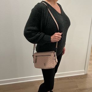 Simply Vera Vera Wang over the shoulder purse